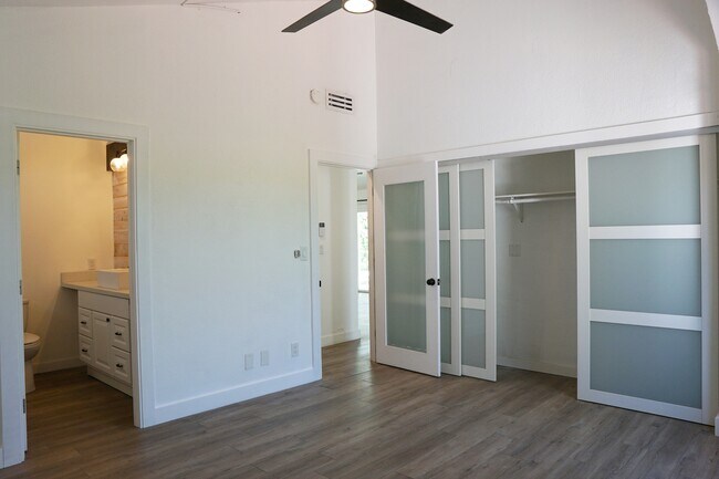 Building Photo - 33865 Cathedral Canyon Dr