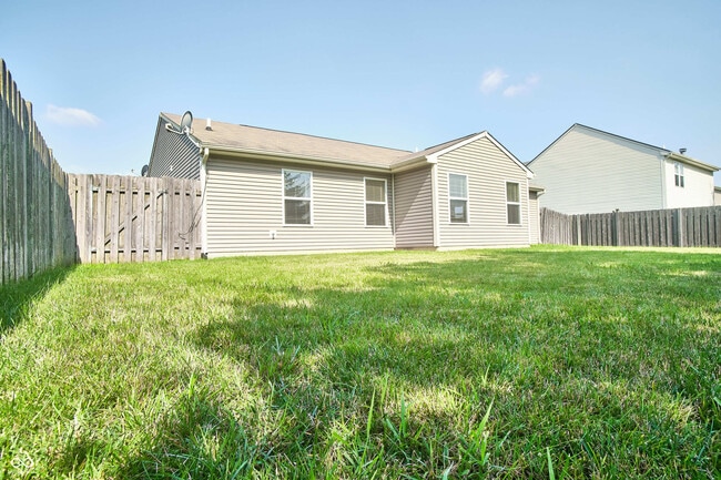 Building Photo - 12983 Quarterback Ln