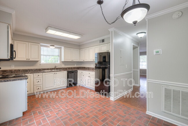 Building Photo - 206 Yarmouth Ct