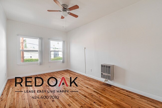 Primary Photo - 420 N Coronado St