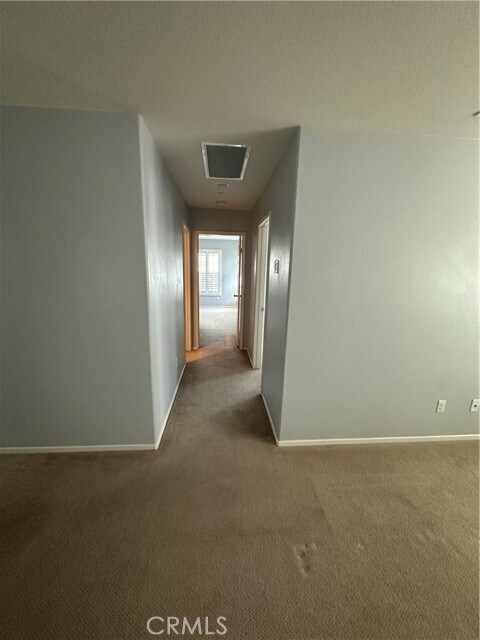 Building Photo - 1055 Raven Ct