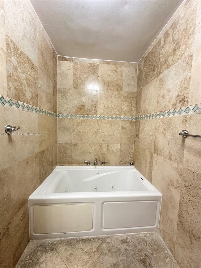 Building Photo - 6097 SW 128th Ct