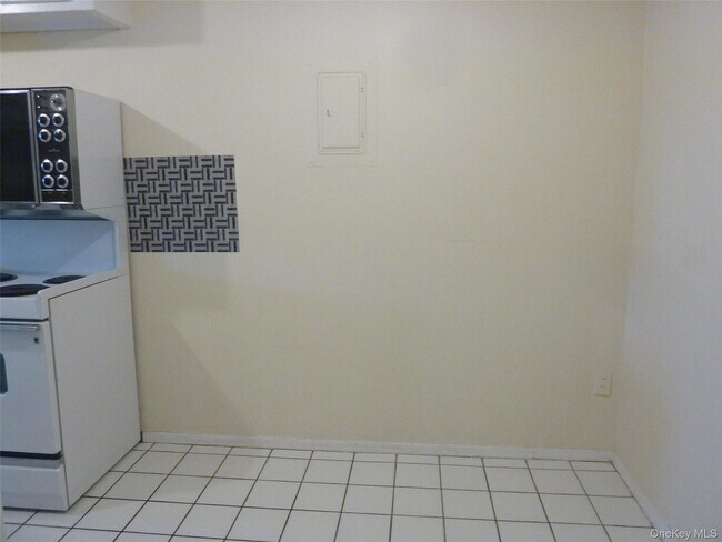 Building Photo - 35 Park Ave