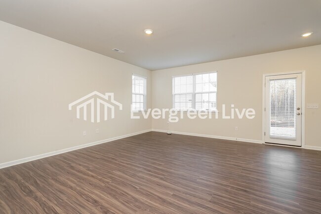 Building Photo - 822 Pear Blossom Ct