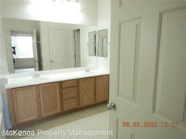 Building Photo - 3 br, 2 bath House - 2656 Lochleven Way