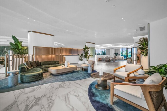 Building Photo - 900 N Ocean Blvd