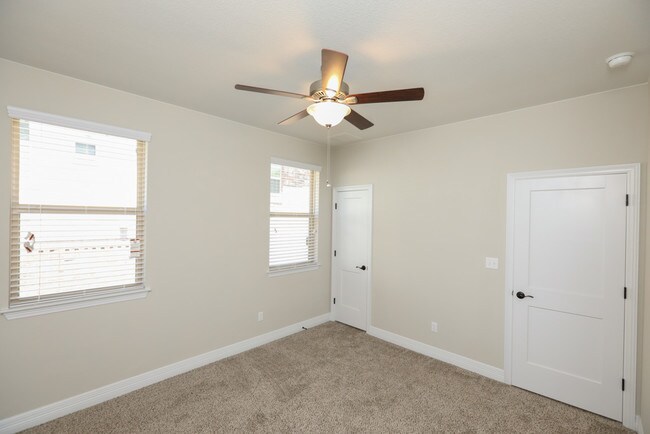 Building Photo - 5108 Alonso Dr