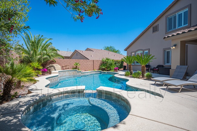 Building Photo - 11112 Pine Greens Ct