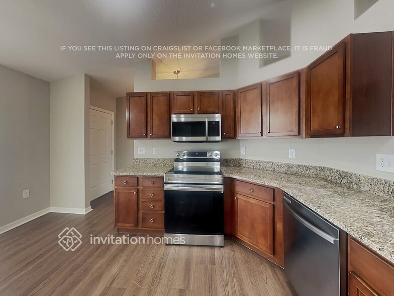 Building Photo - 2709 Oak Hammock Loop