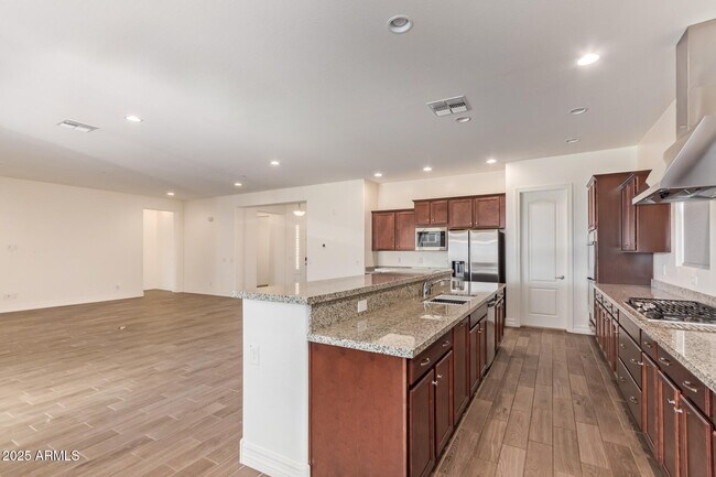 Building Photo - 2065 E Gemini Pl