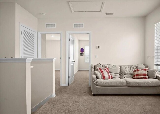 Building Photo - 17046 Oval Rum Dr