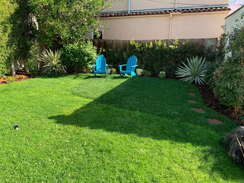 Garden View - 1158 Hi Point St