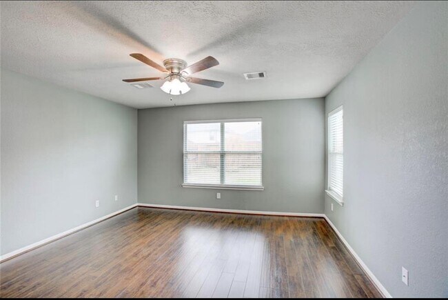 Building Photo - 16407 Grants Manor Ct