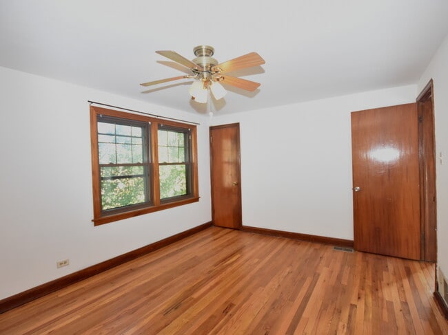 Building Photo - 5153 W 64th Pl