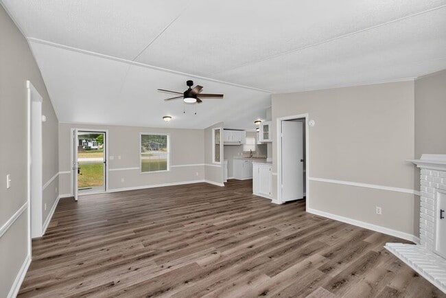 Building Photo - 9009 Dorchester Ln