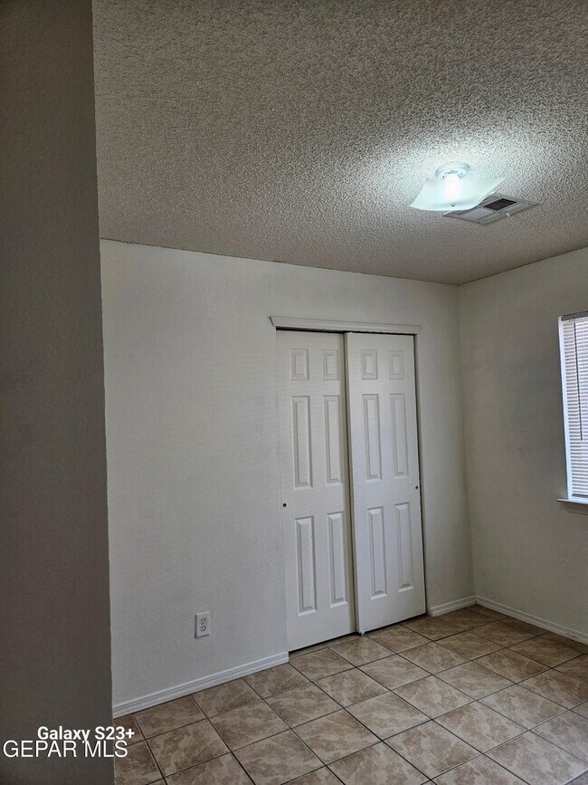 Building Photo - 12345 Tierra Plata Dr