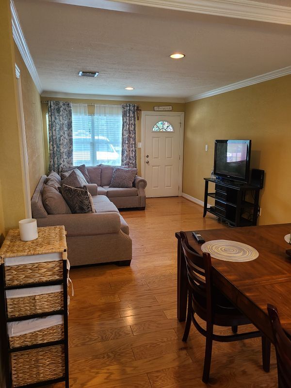 Building Photo - 6742 Feldspar St