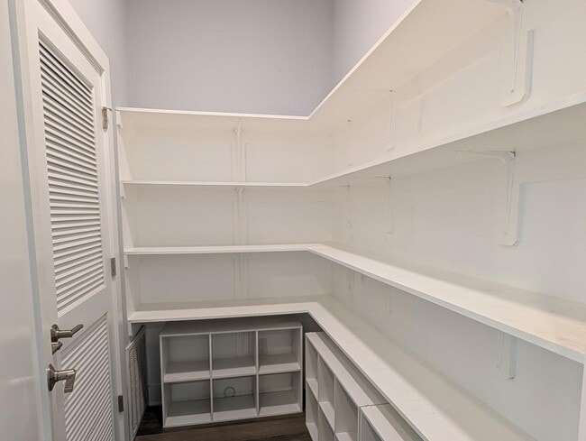 Building Photo - 4018 Southpoint Lndg Wy