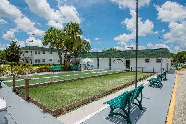 Building Photo - 2800 Indian River Blvd