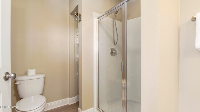 Building Photo - 7467 Shadow Lake Dr