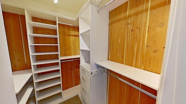 Building Photo - 16423 La Bonita Ln