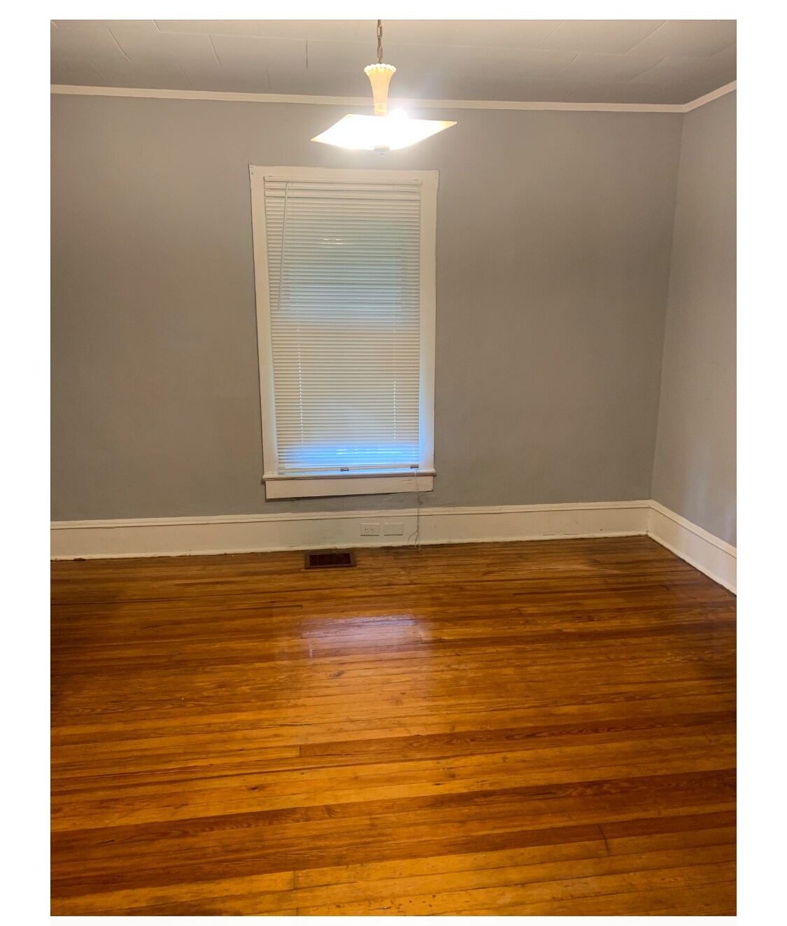 Bedroom - 707 Salisbury St