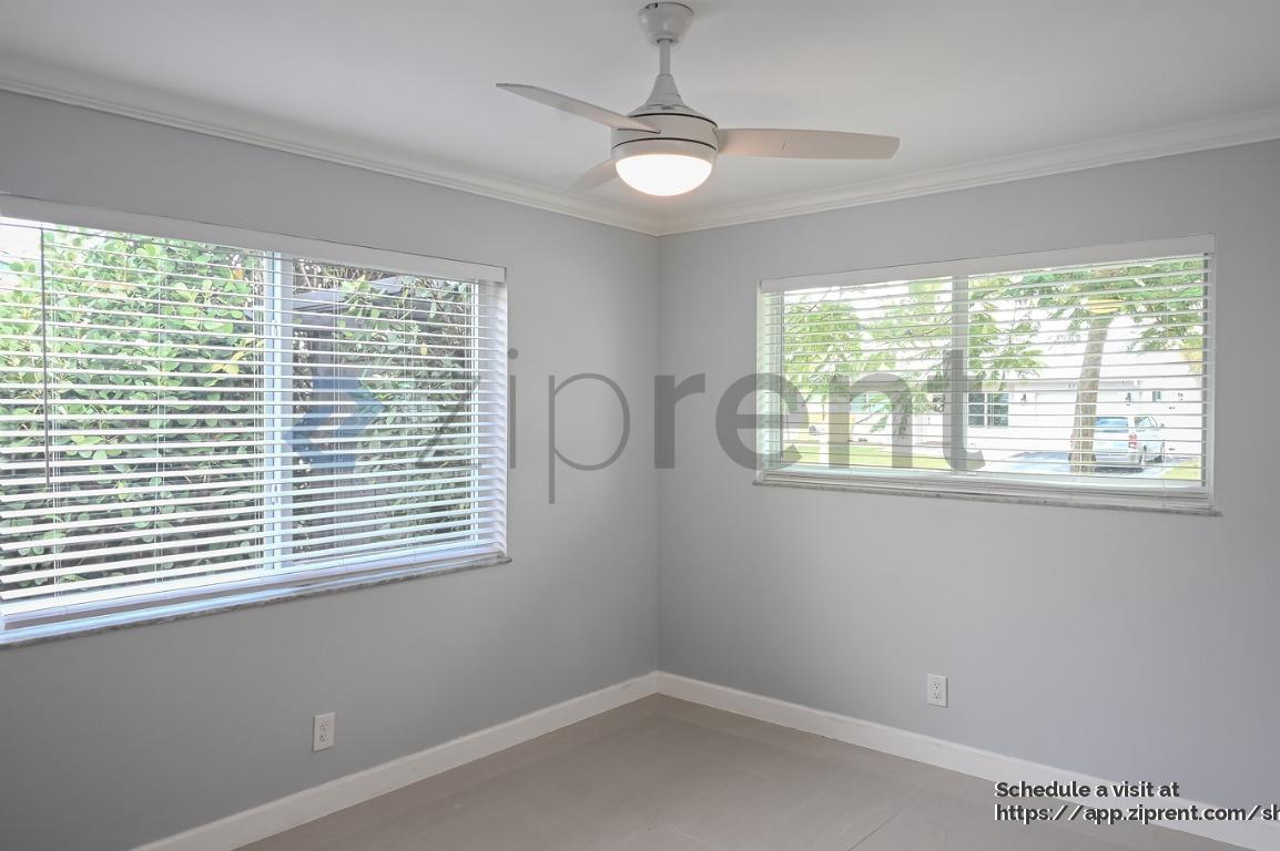 Building Photo - 3343 NW 69th St