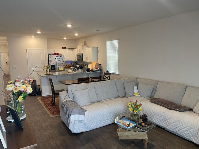 Building Photo - Wonderful Four Bedroom Home! Close to Ft. Jackson!