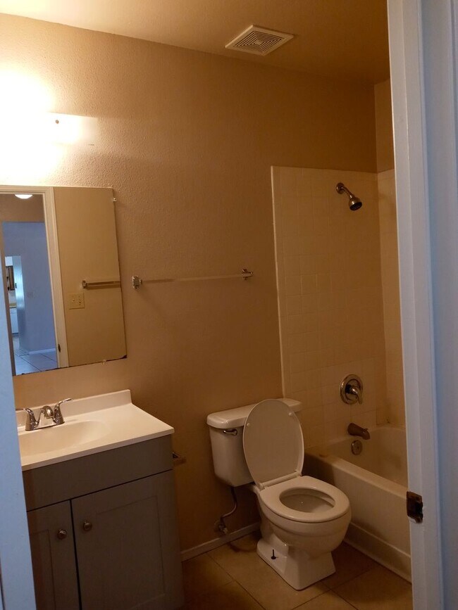 Building Photo - AFFORDABLE!!!