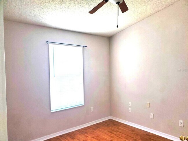 Building Photo - 1411 Sedgwick Dr