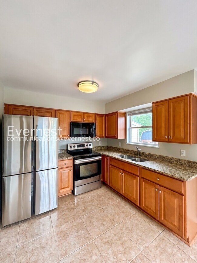 Building Photo - 800 Catherine St