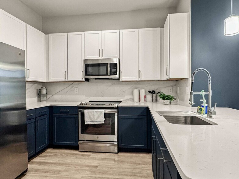 Building Photo - 2901 Indiana St