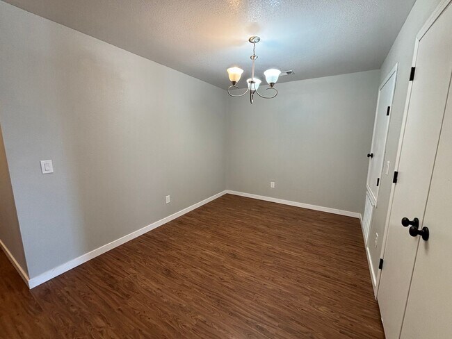 Building Photo - Modern 3-Bed, 2-Bath Duplex with Garage in...