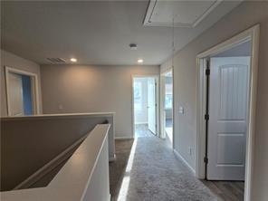 Building Photo - 647 Skye Dr