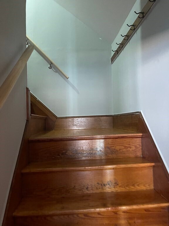 Building Photo - 4 Seagrave Rd