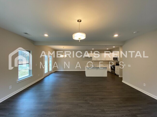 Building Photo - 7945 St.James Dr