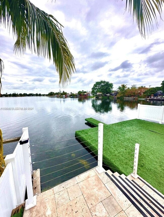 Building Photo - 2431 SW 58th Manor