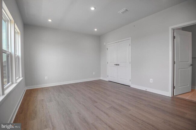Building Photo - 4399 Peach Lily Ln