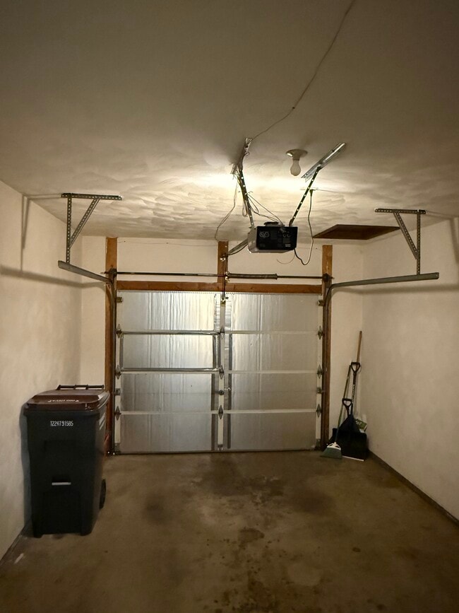 Building Photo - 3131 Shellers Bend