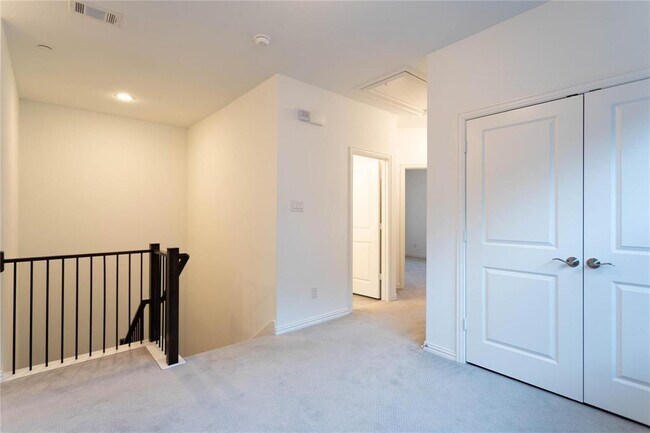 Building Photo - 7209 Huckleberry Dr