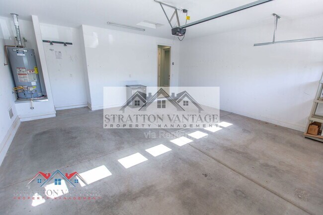 Building Photo - 22486 E Russet Rd