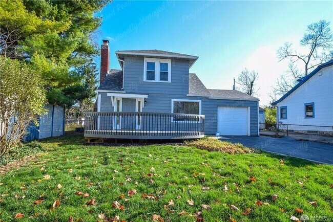 Building Photo - 2926 Robin Rd