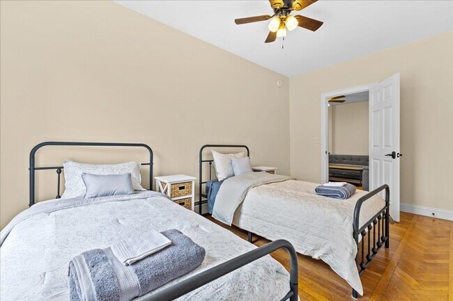 Building Photo - 416 Pearl St