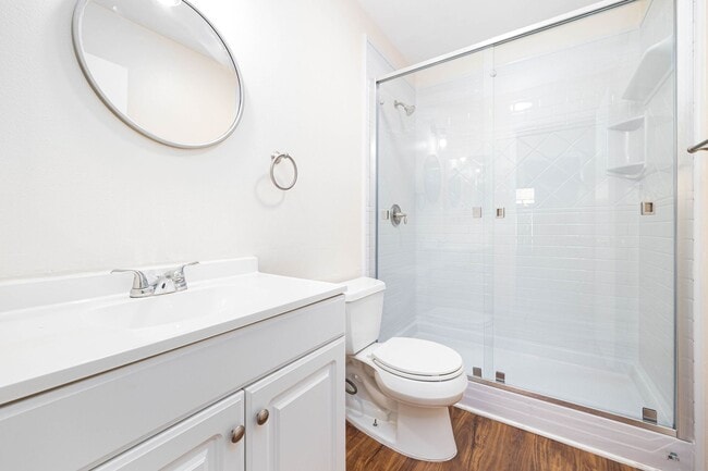 Building Photo - Spacious 4 Bedroom Townhouse in the Heart of Mira Mesa!