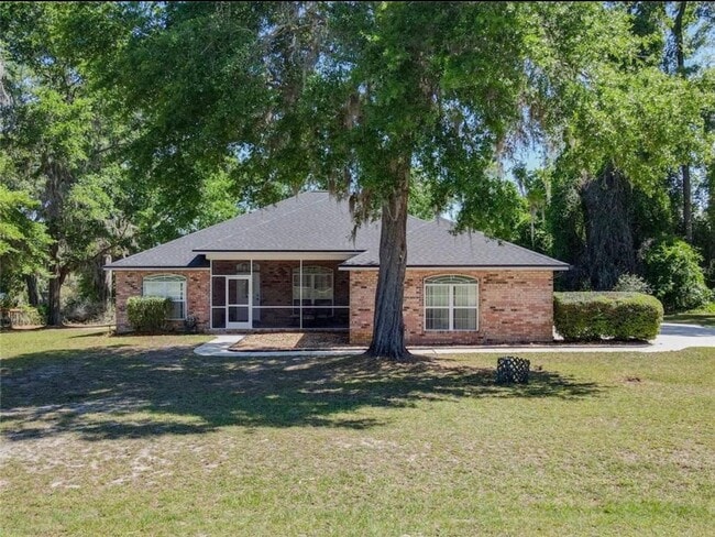 Building Photo - 720 NW Zack Dr