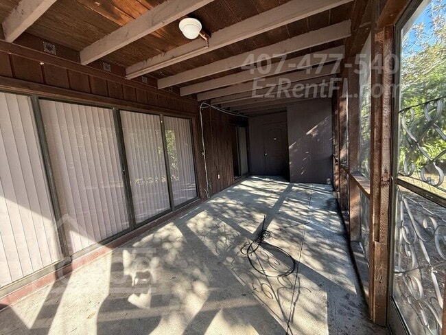 Building Photo - 6240 Bolling Dr