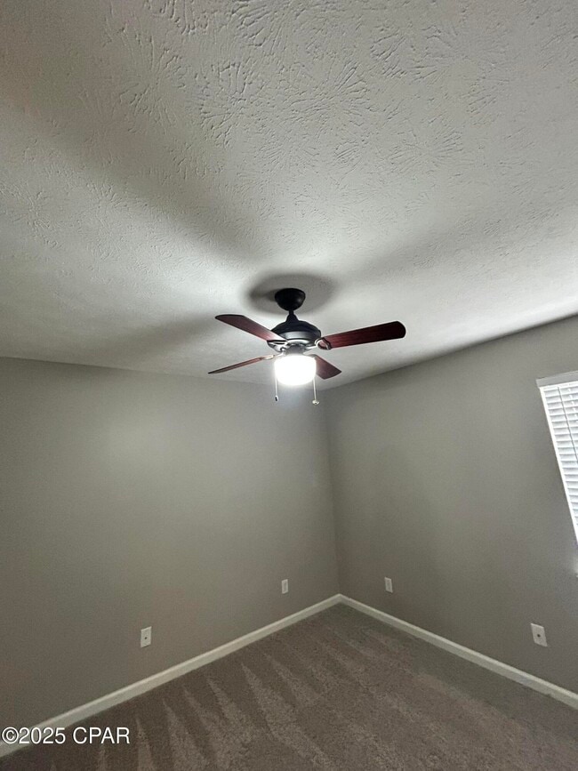 Building Photo - 810 E 24th St