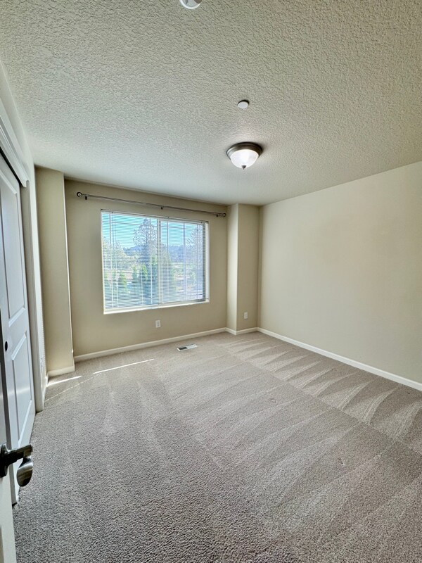 Building Photo - 13582 SW Beach Plum Terrace