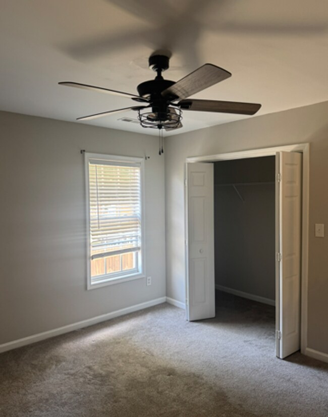 Building Photo - Red-Hot Summer Sale!!! Renovated 2-bedroom townhome in Kannapolis
