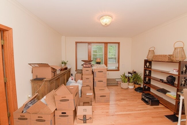 Building Photo - 315 St Paul St